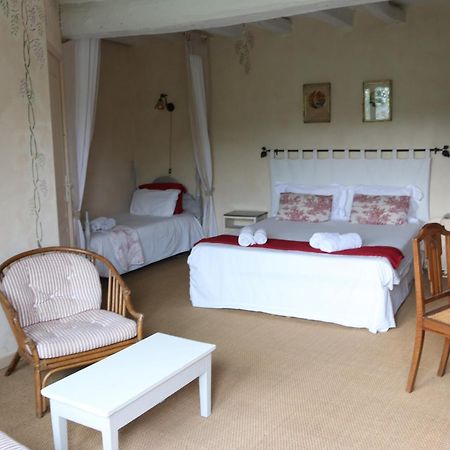Chambres D'Hotes Du Noisillet Cinais Экстерьер фото