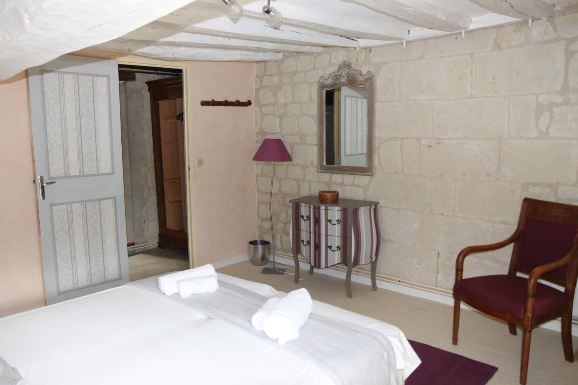 Chambres D'Hotes Du Noisillet Cinais Экстерьер фото