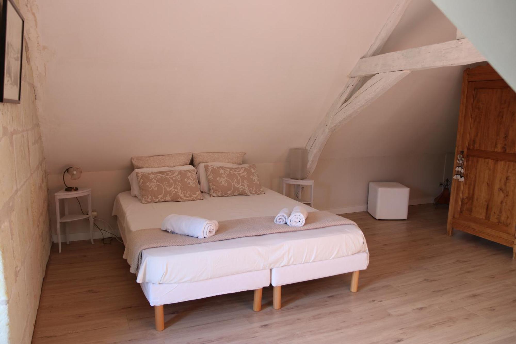 Chambres D'Hotes Du Noisillet Cinais Экстерьер фото